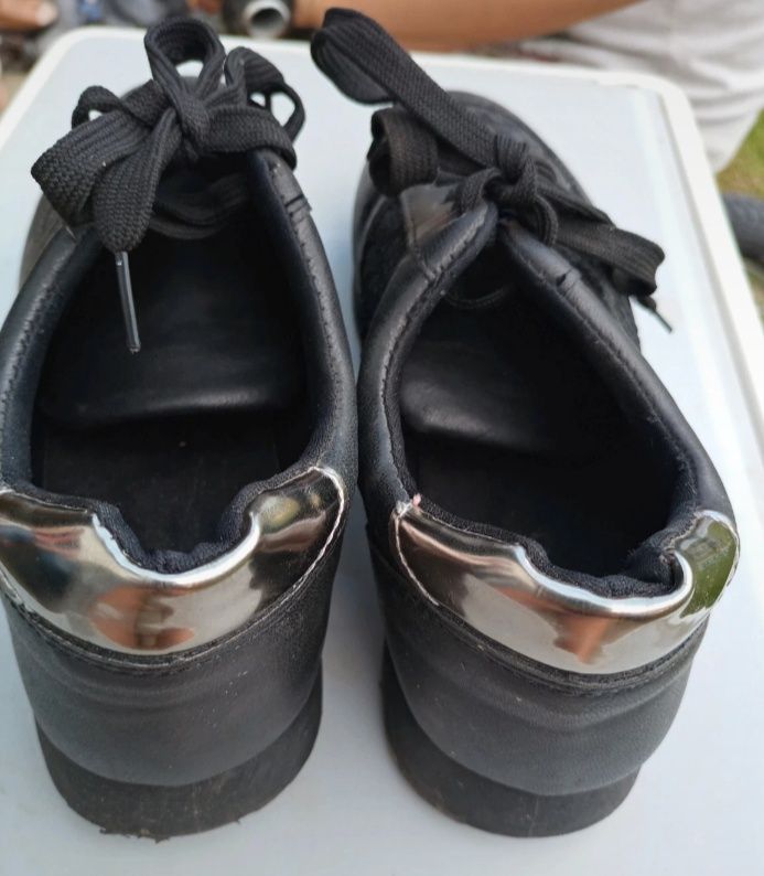 Piękne buty na platformie