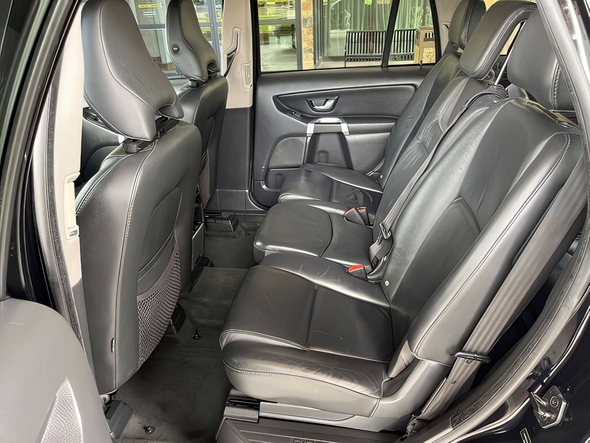 2014 Volvo    XC90