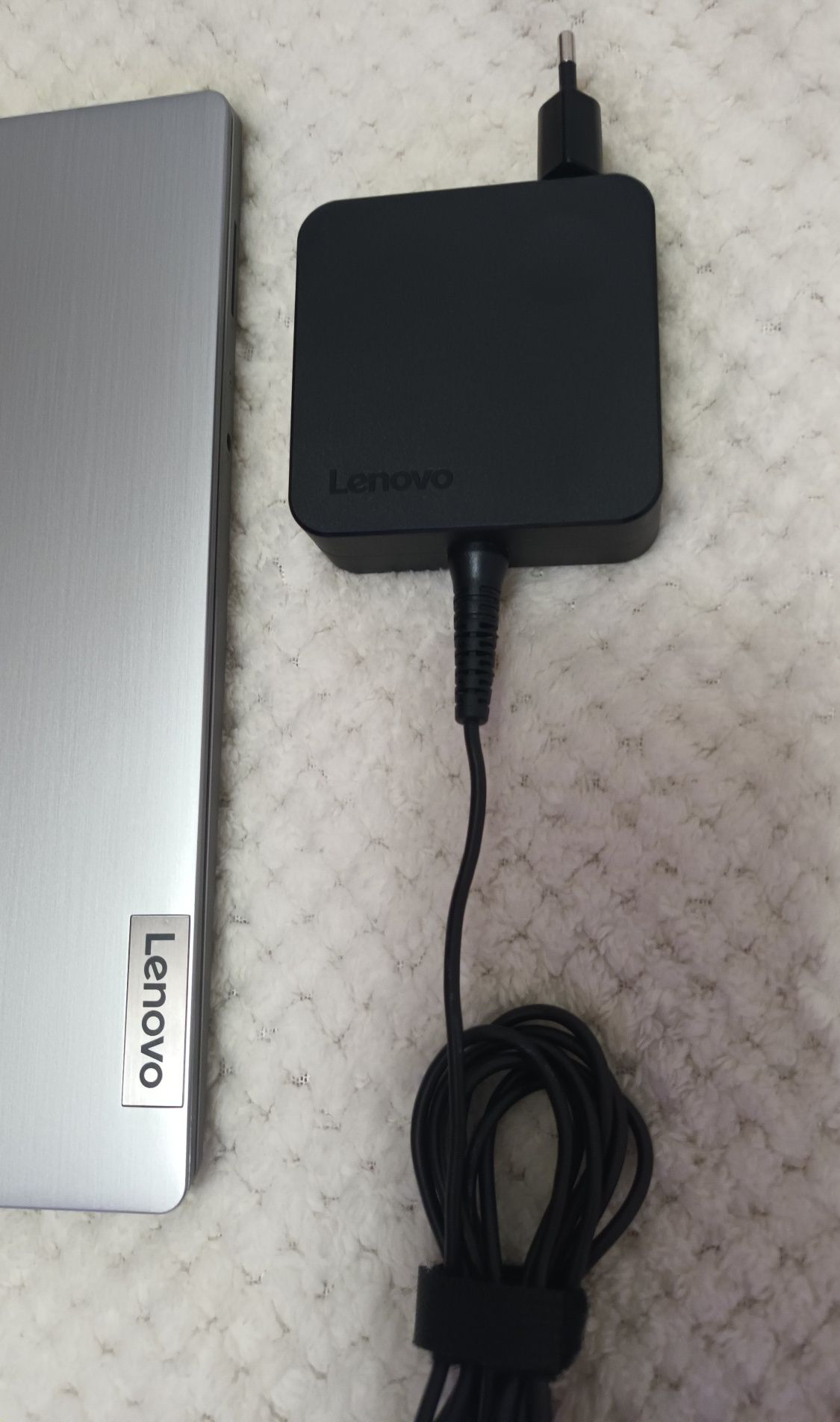 Lenovo IdeaPad 3 15ADA05