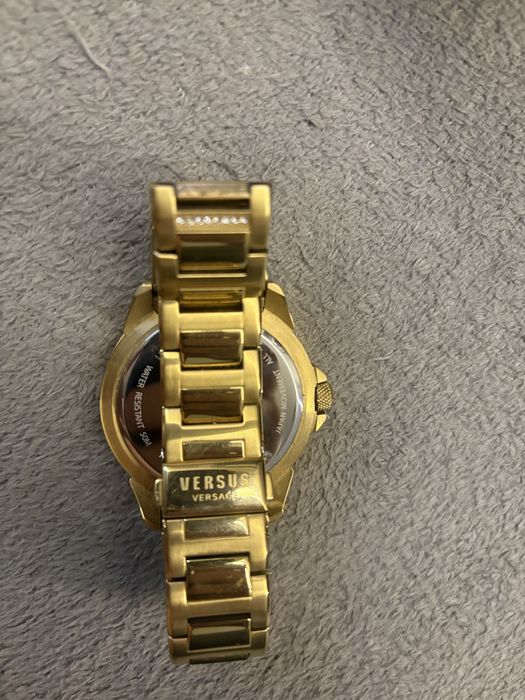 Złoty zegarek Versus Versace