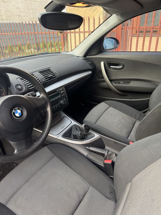 Bmw 1 beznyzna 1,6 maly przebieg 2004 rok