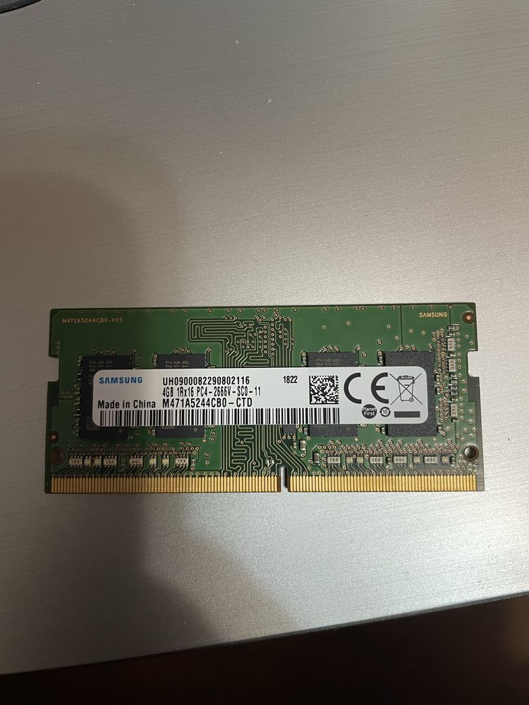 Планка оперативної памʼяті SODIMM DDR4 4GB SAMSUNG