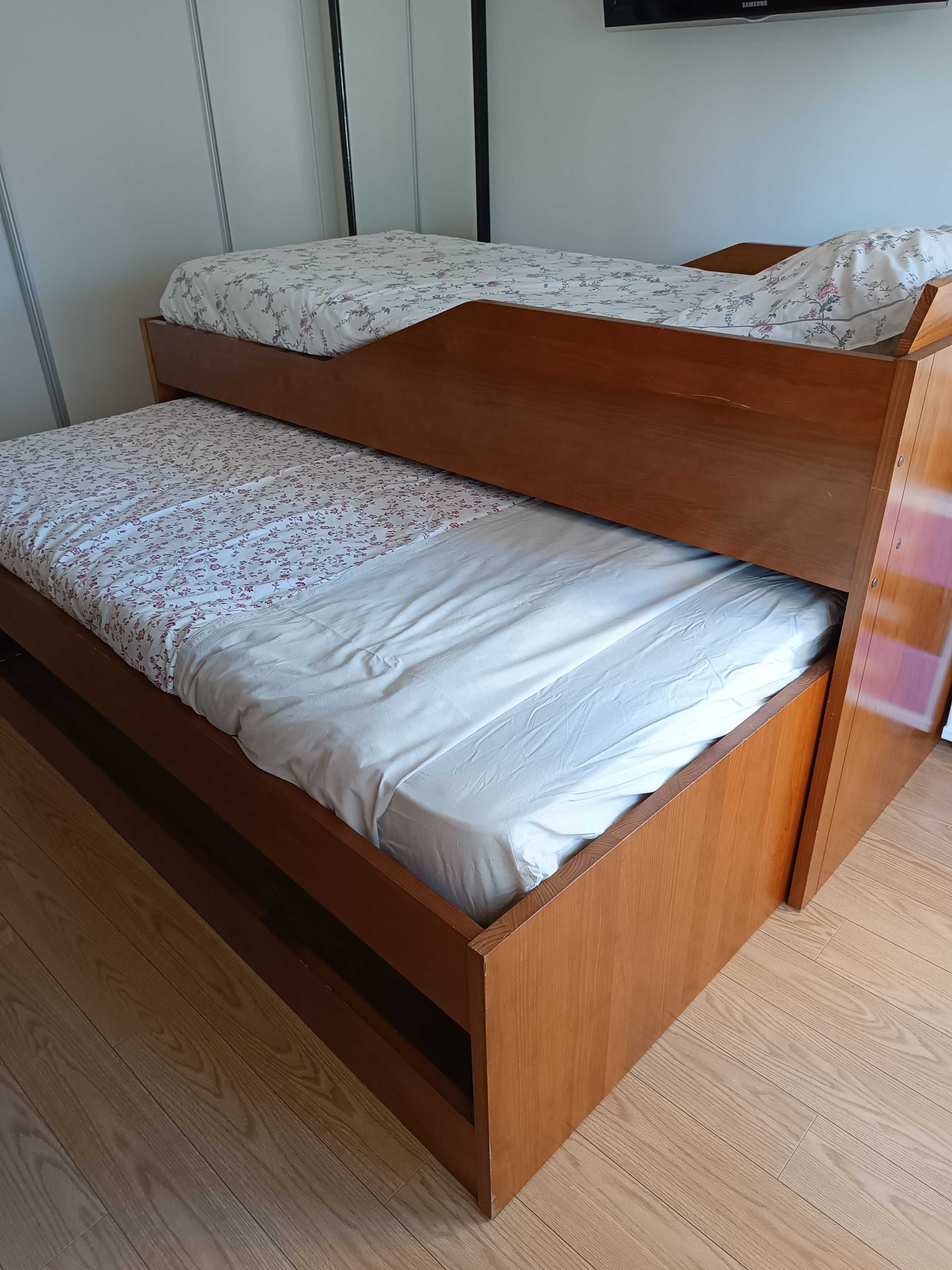 Cama Tripla - Cama extensível com 3 camas