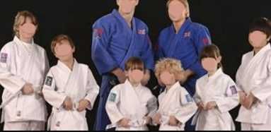 Fatos de judo criança e adulto usados