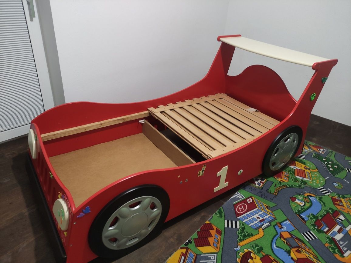 Łóżko auto z półką/spojlerem