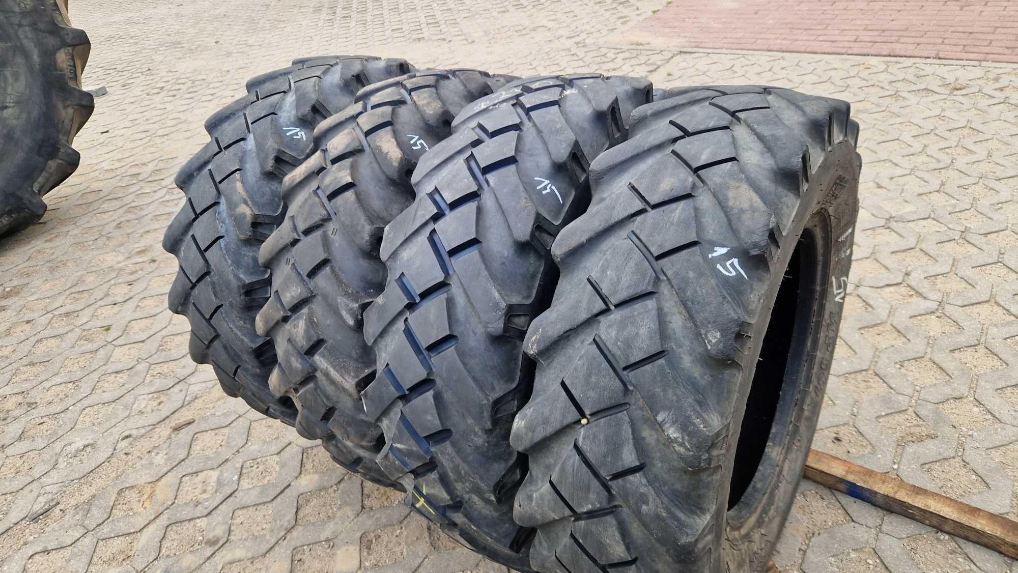 10.5-18 10.5r18 10.5/80-18 BKT 50% bez napraw