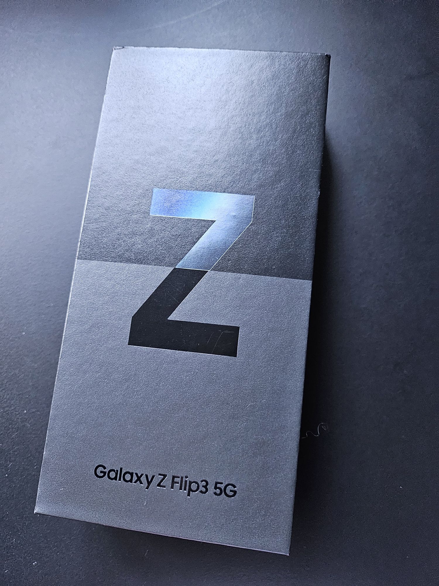 Samsung Galaxy Z flip 3 5G 256GB jak nowy