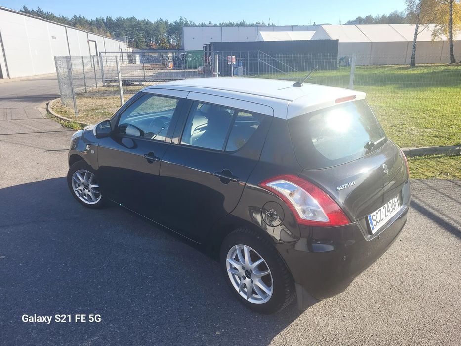 Suzuki Swift super stan , niski przebieg ,