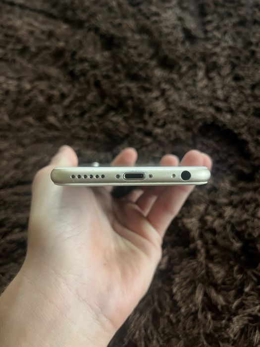 Iphone 6s 64gb все працює 83%АКБ