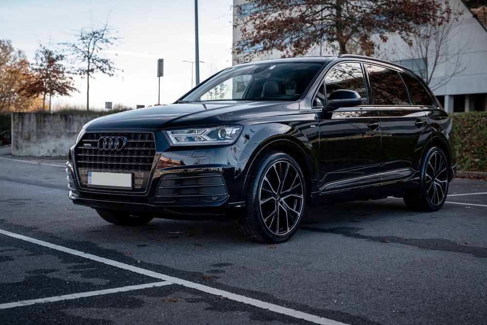 Audi Q7 3.0 TDI quattro S-line Tiptronic 7L