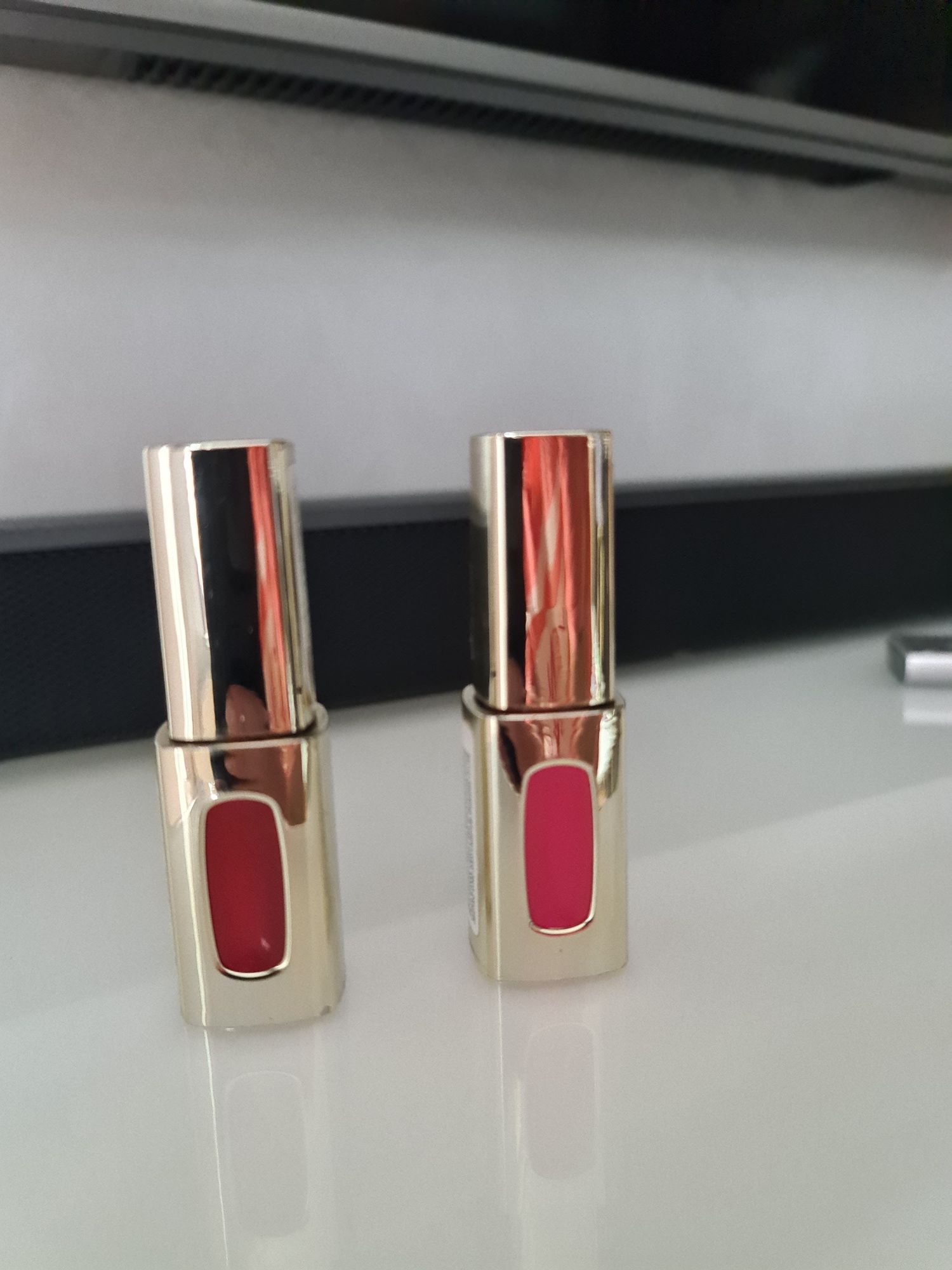 Лакова помада блиск Loreal