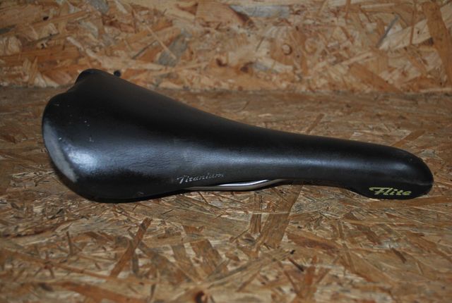 Ekkie świetne Siodełko szosa Gravel Selle Italia Flite Titanium 212gr