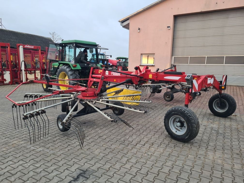Zgrabiarka dwukaruzelowa Fella TS 880 krone/claas/vicon