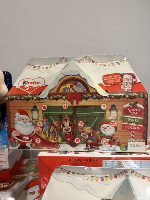 Подарунок з мякою іграшкою  Маху Міх з солодощами від Кіндер kinder