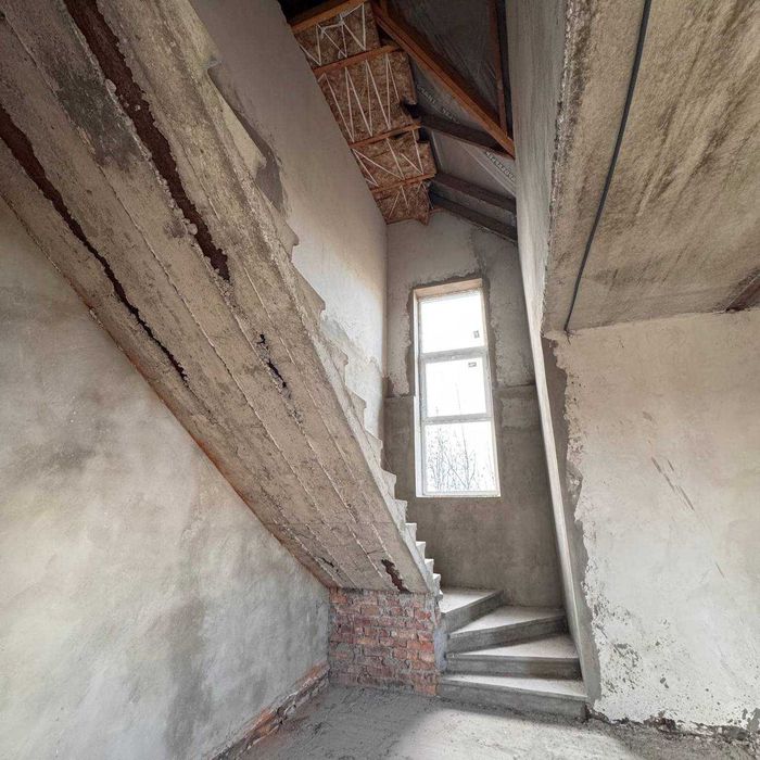 Продається будинок у с. Старий Лисець (5 км до Івано-Франківська)