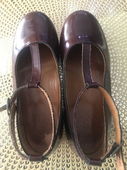 Sapatos menina T30/31 (10€ cada)