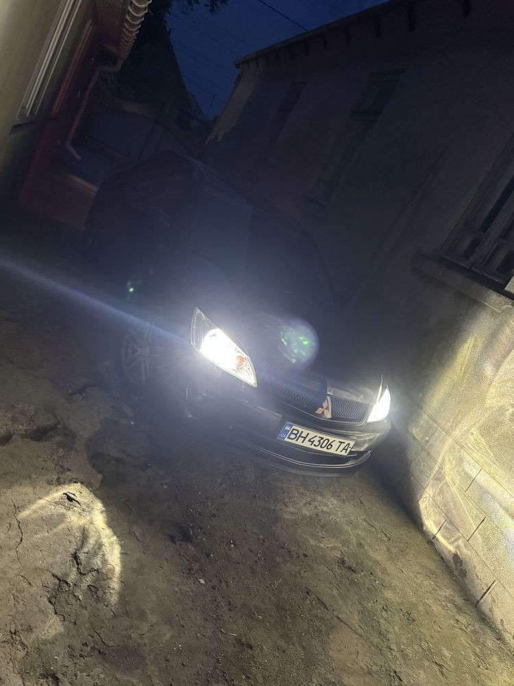 Mitsubishi Lancer 9 2.0  В доброму стані
