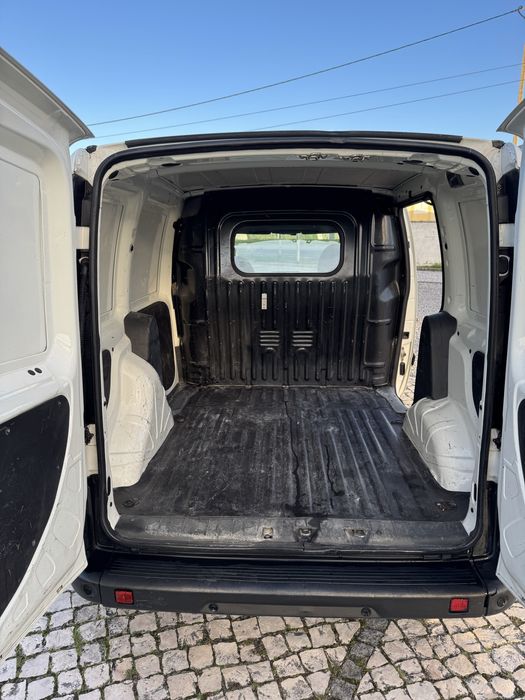 Fiat Doblo 1.3 Multijet 75cv  06/2007  Revisão feita.