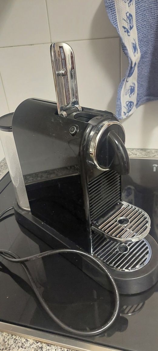 Máquina café Nespresso