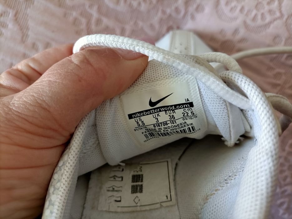 Sapatilhas Nike n36 c/ novas