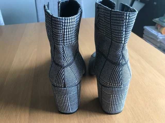 Botins ALDO Cinza e Prata Tamanho 40