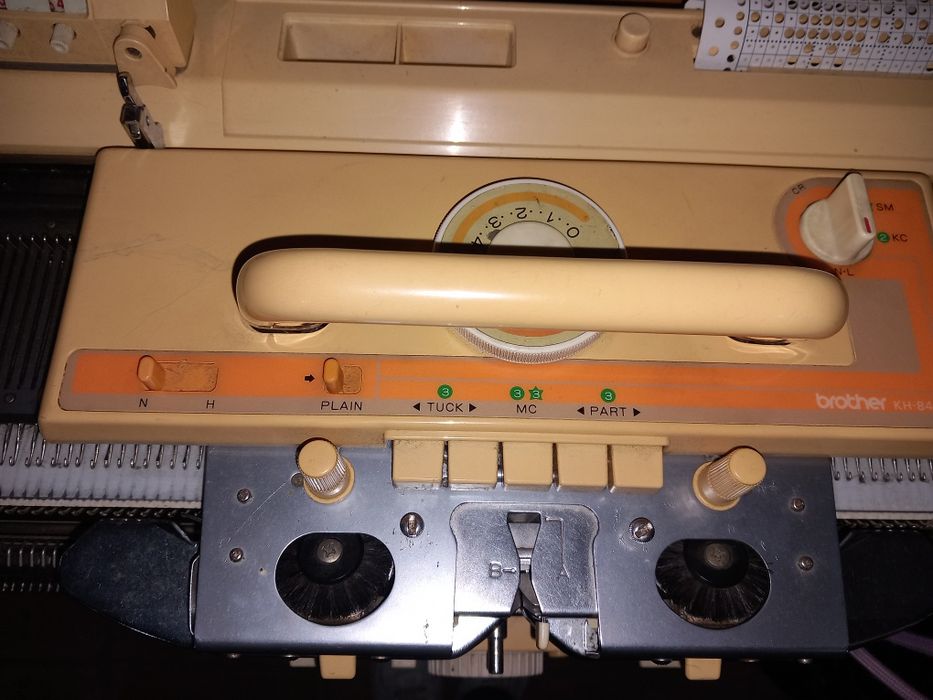 Máquina  de tricô brother