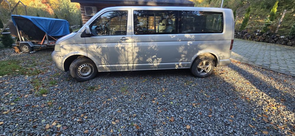 VW Transporter/Carawelle  LONG 1.9