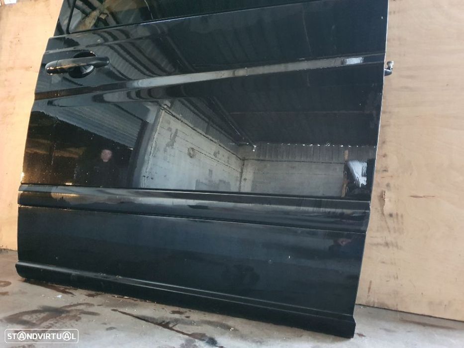 Porta lateral esquerda Mercedes Vito Viano W639 COM VIDRO