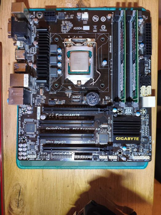 Płyta główna Gigabyte B85M-D3H, Xeon E3 1270 V3, 16 Gb RAM