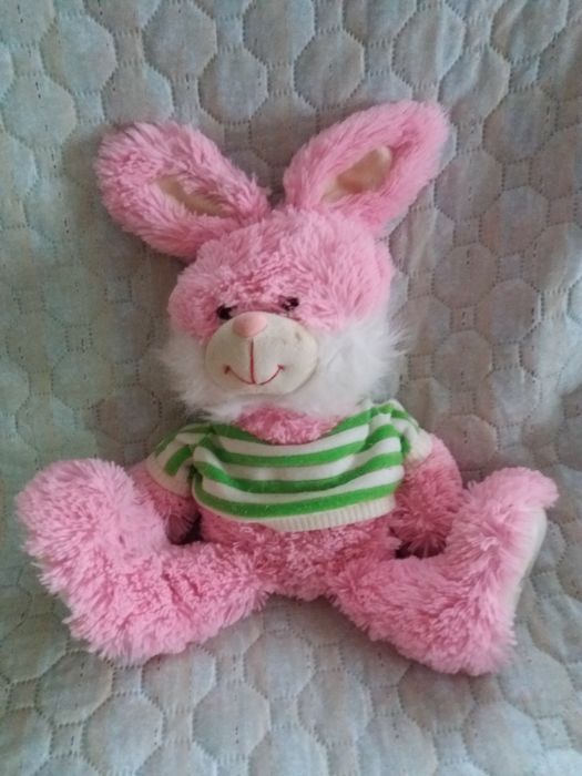 М'яка іграшка зайчик безкоштовно.