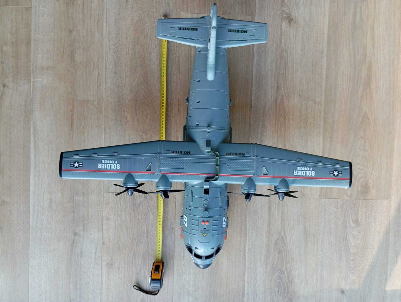 Brinquedos Militares – Conjunto de Porta-Aviões + Aviões