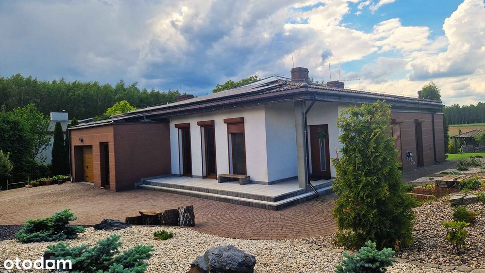 Na sprzedaż dom całoroczny w Bachotku — w otoczeniu jeziora i lasów