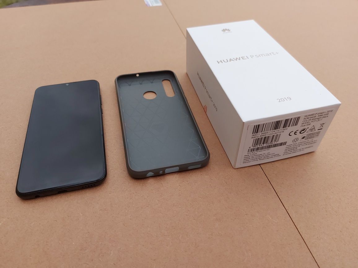 HUAWEI P Smart 2019 de 64gb + Capa