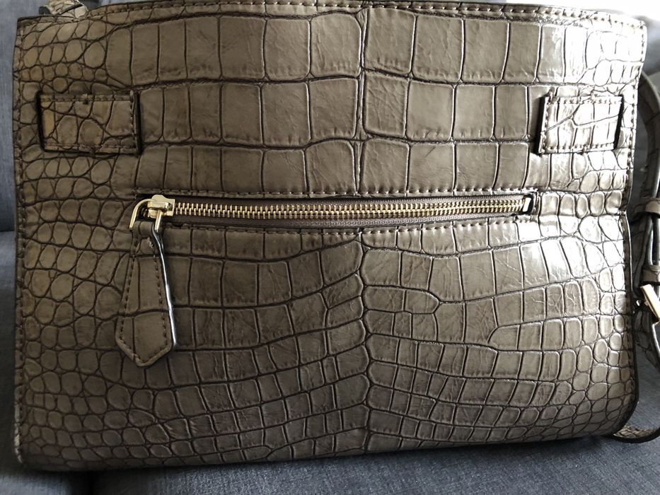 Mala Tiracolo Guess Cinzenta