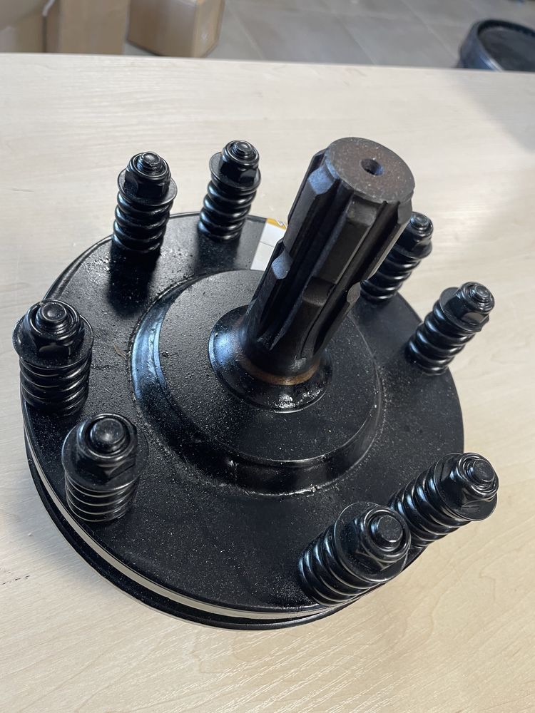 Sprzęgło cierne adapter 900Nm do wałka WOM 1-3/8 Z6 Waryński