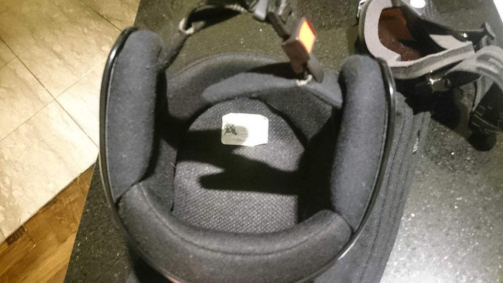 Kask dziecięcy narciarski UVEX Rozmiar S cm.55-56