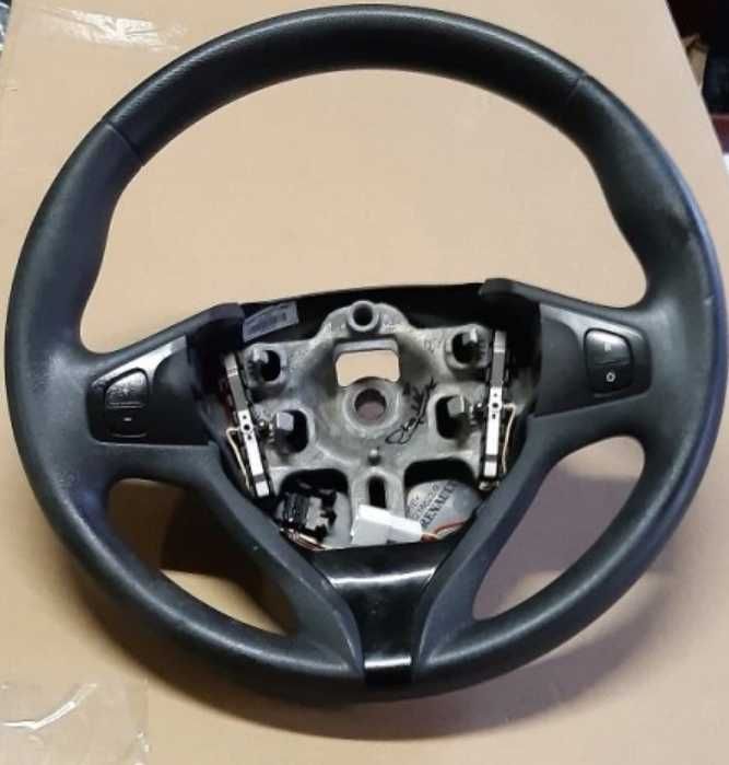Kierownica Clio IV 16- MULTIFUNKCJA