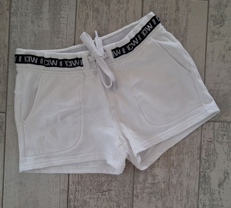 Szorty spodenki na lato r. S