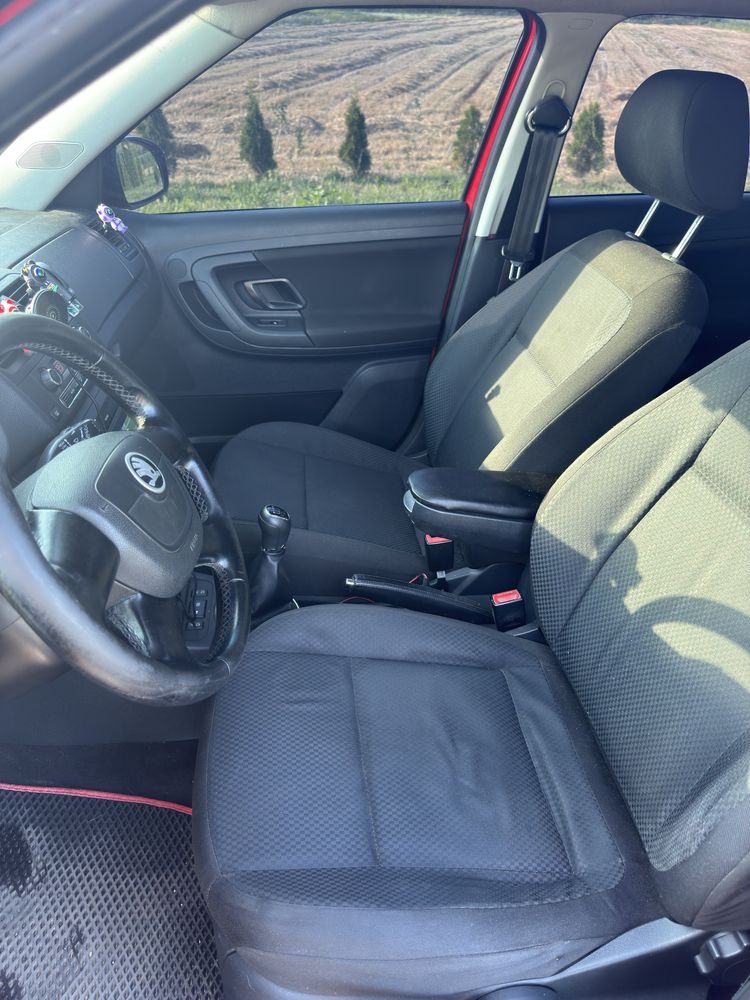 Шкода фабія скаут , 1.6 tdi 77 kw  цікавить обмін