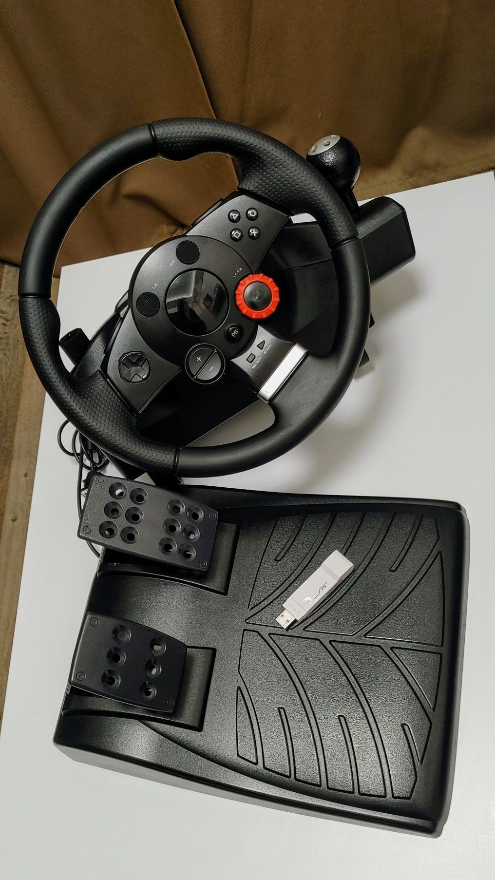 Logitech driving force GT