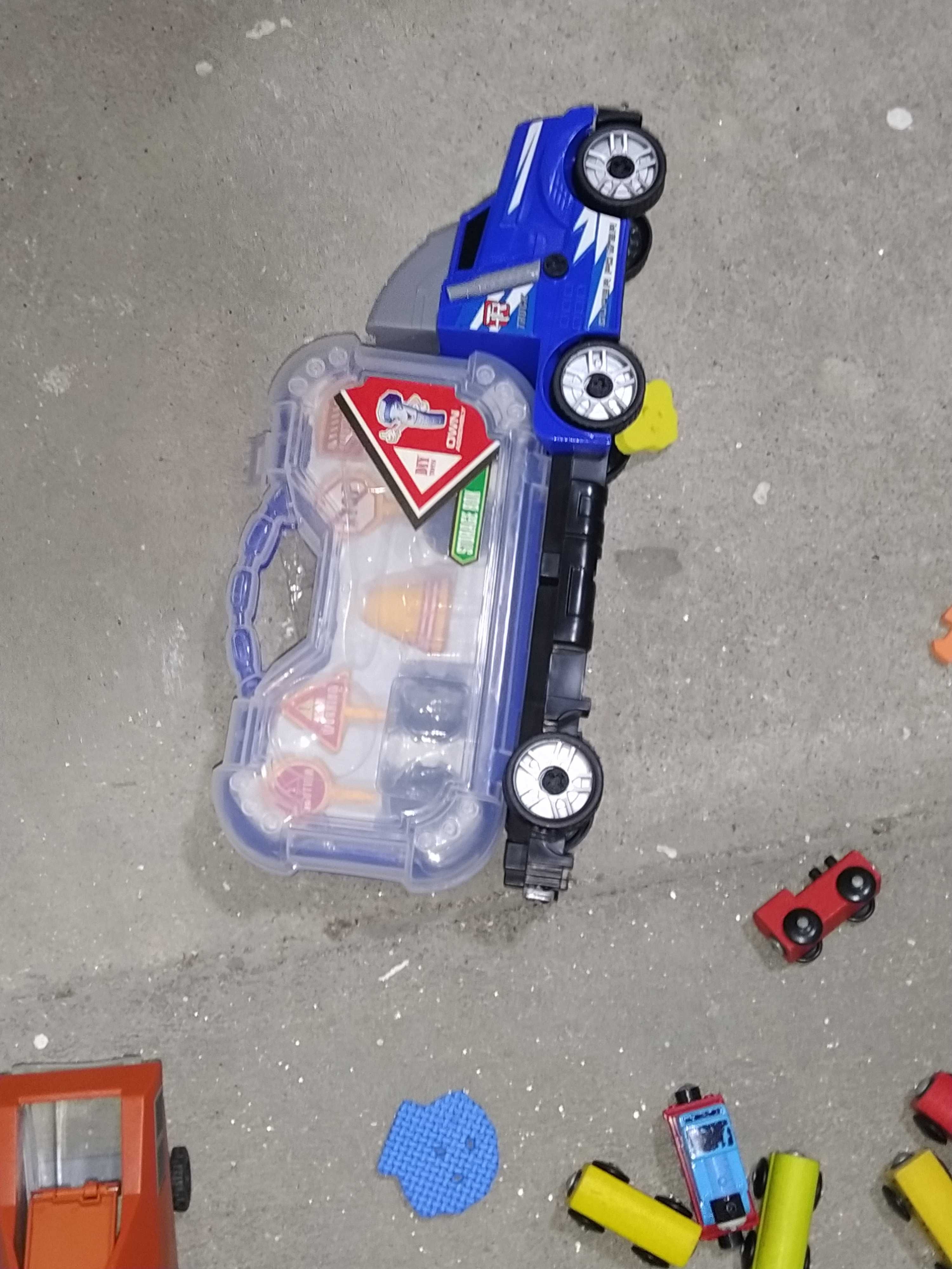 Conjunto de brinquedos Usados