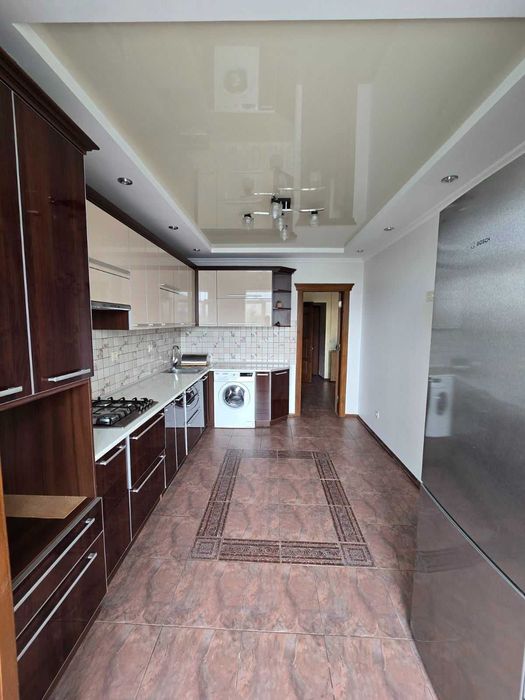 Продаж 2 кім квартири, 70 кв.м., з ремонтом і меблями/Постанова