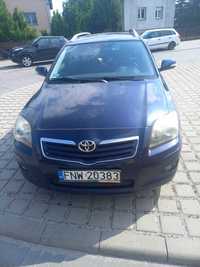 Avensis 2.0TD hak, 2 kompl opon,  belki na relingi