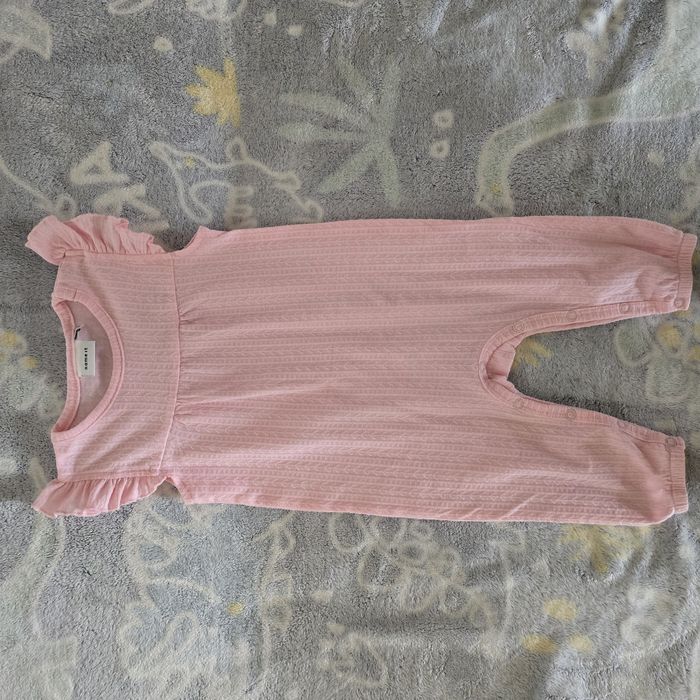 Zestaw markowych ciuszków dla dziewczynki