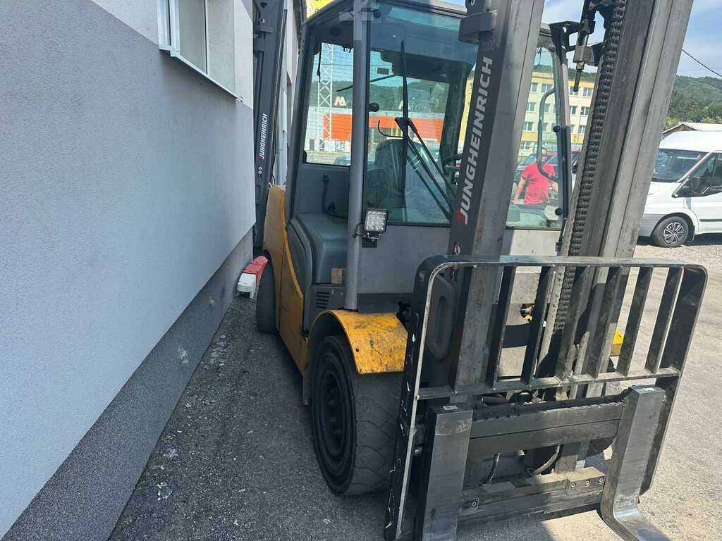 Wózek widłowy Jungheinrich DFG 550s 2017
