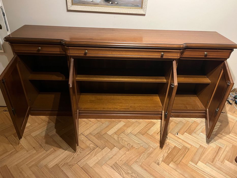 Zestaw mebli włoskich „Made in Italy” – komoda, biurko, krzesło