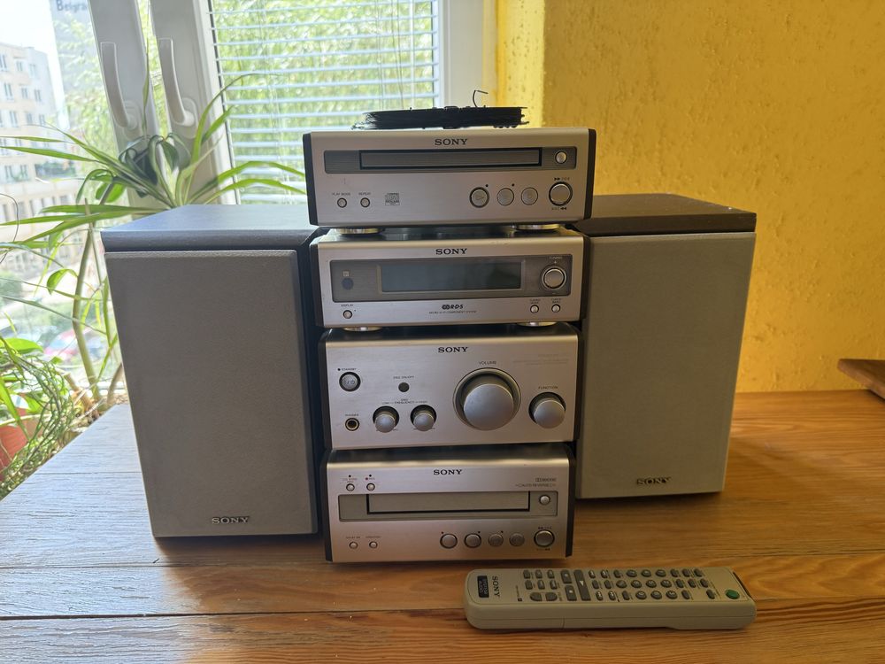 Mikro wieza Sony CMT-SP55TC radio, cd i kasety