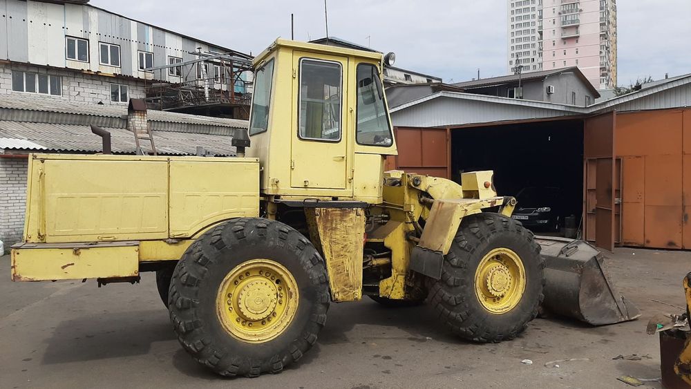 Продам нові колеса для навантажувача 2 штуки! Можливий обмін на техні.