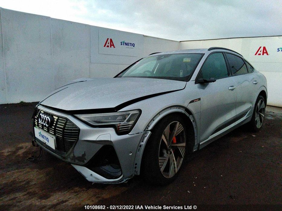 Крило Audi e-tron