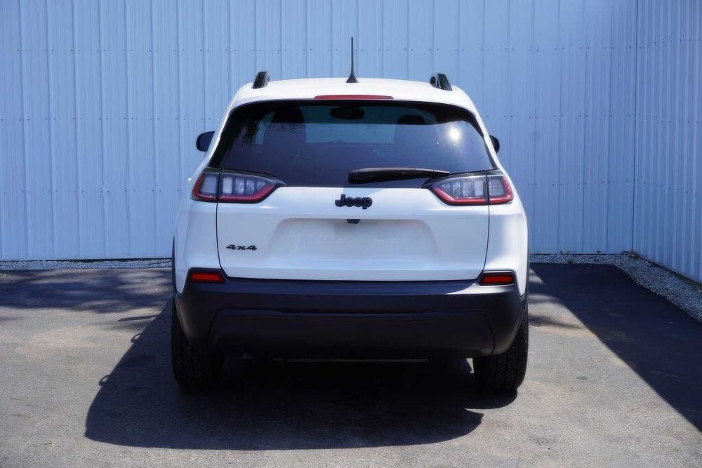 Jeep Cherokee Altitude      2023